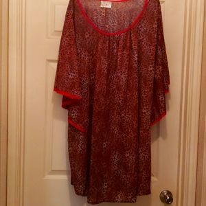 Women's plus polyester night shirt leopard print